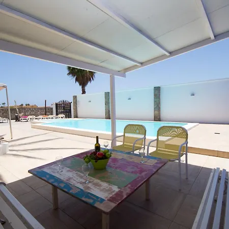 Villa Amazing Canarian To Rent By Tenerife Ltd