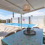 Amazing Canarian To Rent