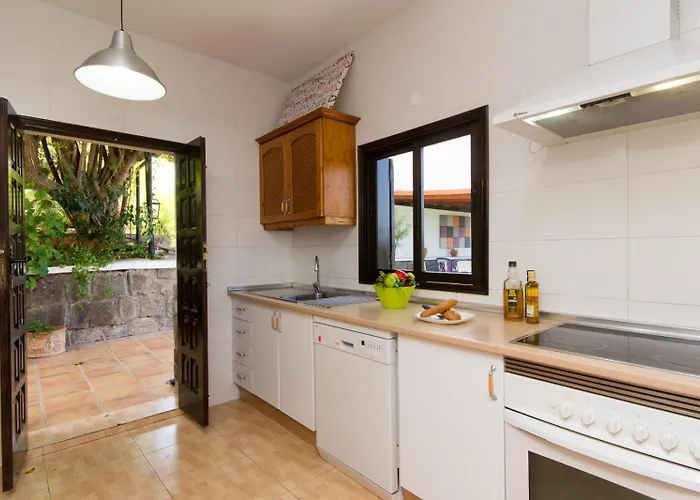 Amazing Canarian To Rent By Tenerife Ltd Villa *