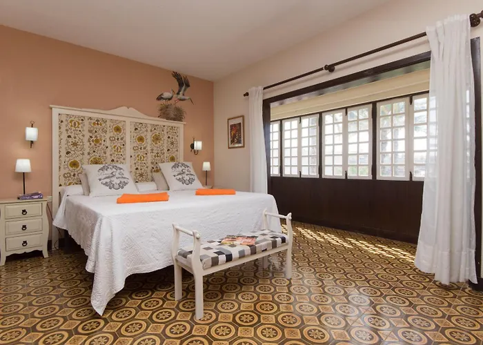 Amazing Canarian To Rent By Tenerife Ltd Villa *